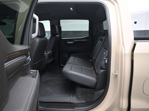 Used 2022 Chevrolet Silverado 1500 LT Trail Boss w/ Convenience Package II AWD/4WD image 21