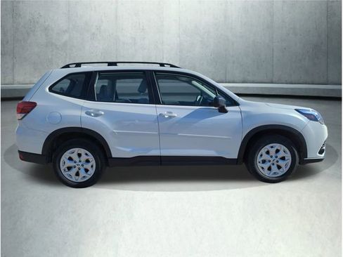 Used 2023 Subaru Forester image 7