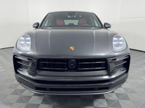 Certified 2026 Porsche Macan AWD/4WD image 6