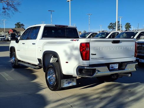 Used 2024 Chevrolet Silverado 3500 LTZ w/ LTZ Convenience Package image 2