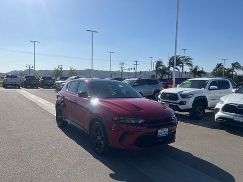 Used 2024 Dodge Hornet R/T Plus w/ R/T Blacktop Package image 2