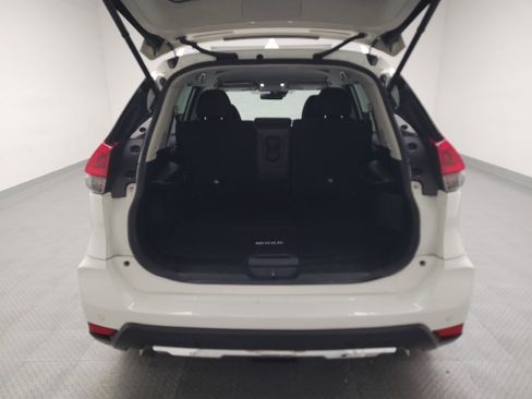 Used 2020 Nissan Rogue SV FWD image 29
