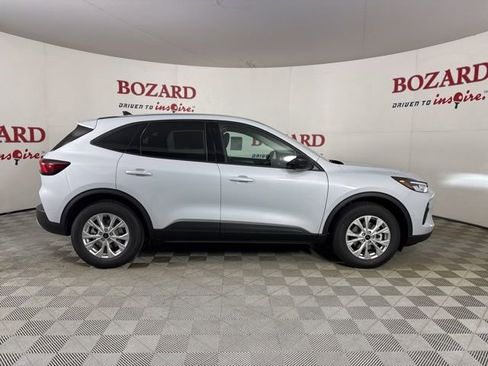 New 2026 Ford Escape Active image 8