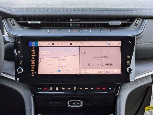 New 2026 Jeep Grand Cherokee Altitude image 19