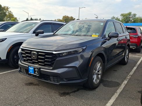 Used 2024 Honda CR-V EX image 3