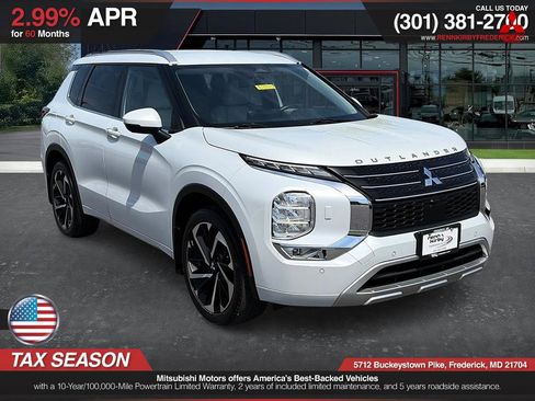 Used 2023 Mitsubishi Outlander SEL image 1