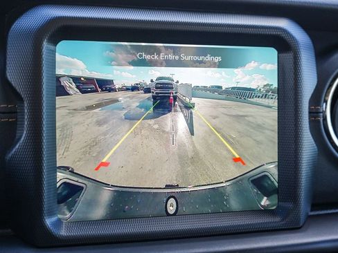 Certified 2022 Jeep Gladiator Overland image 25