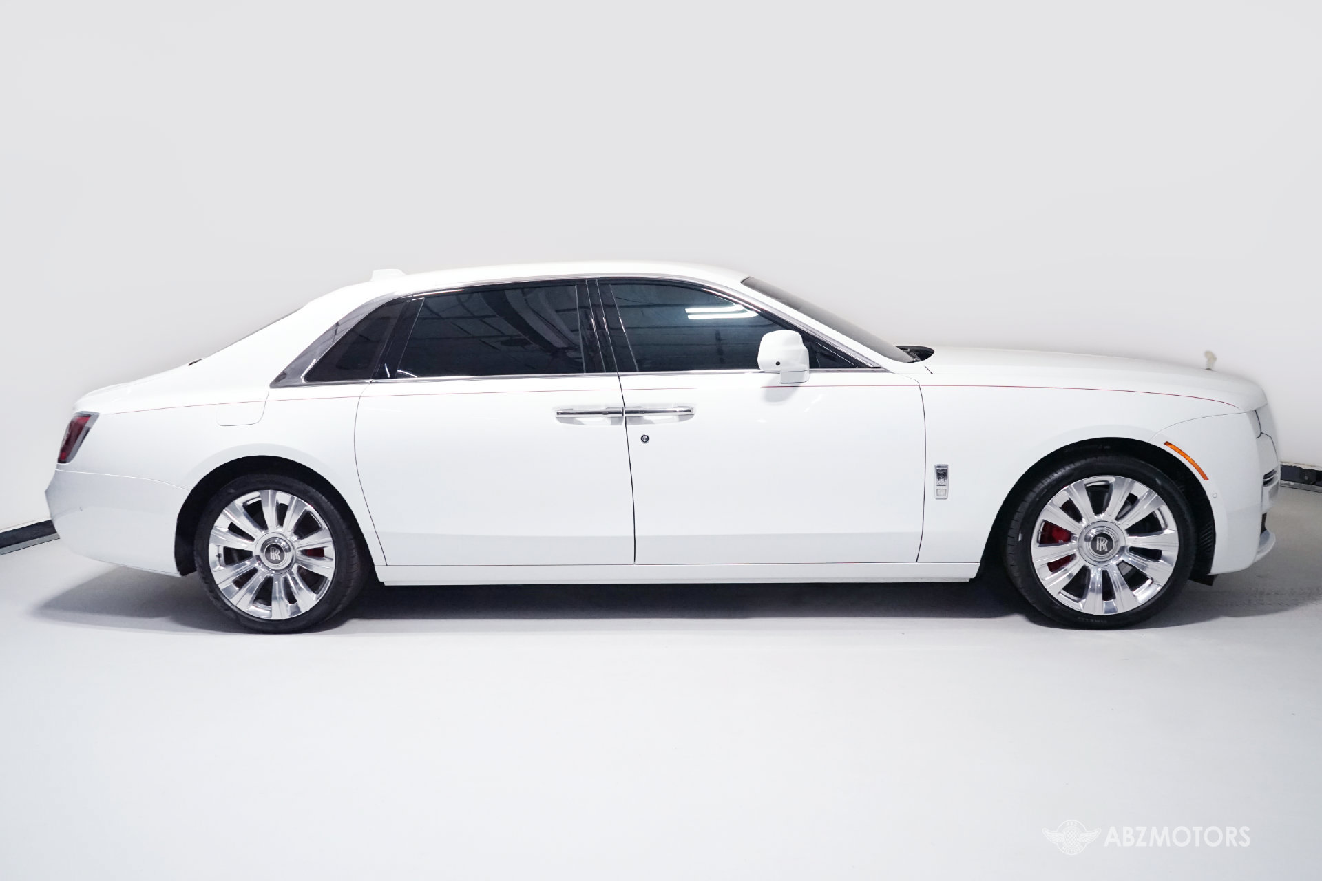 Used 2022 Rolls-Royce Ghost Extended Wheelbase AWD/4WD image 4