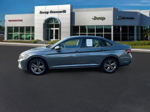 Used 2022 Nissan Rogue Sport SL image 5