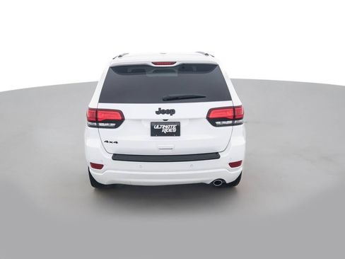 Used 2018 Jeep Grand Cherokee Altitude image 6