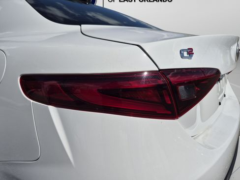Used 2022 Alfa Romeo Giulia Veloce RWD image 58