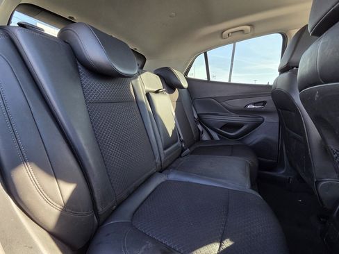 Used 2020 Buick Encore Preferred image 25