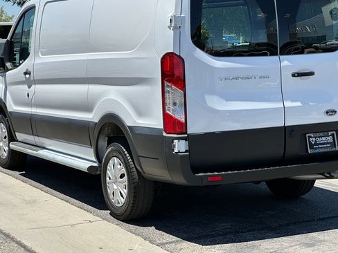 Certified 2025 Ford Transit 250 Low Roof w/ Exterior Upgrade Package RWD image 5