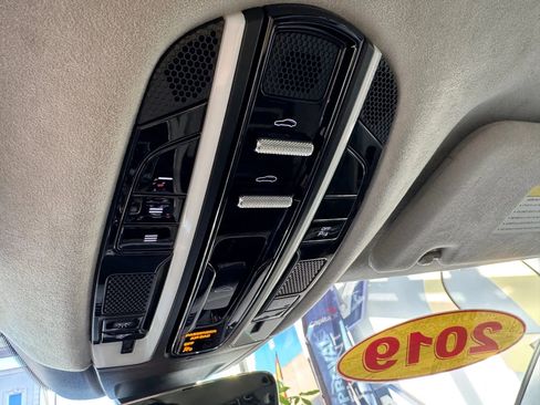 Used 2019 Porsche Panamera GTS image 15