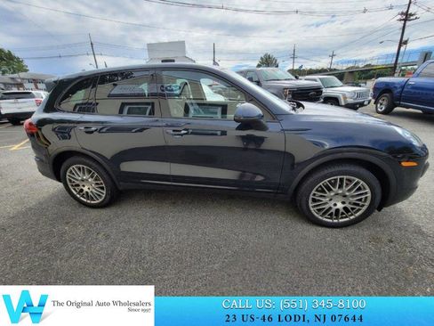 Used 2015 Porsche Cayenne S AWD/4WD image 7