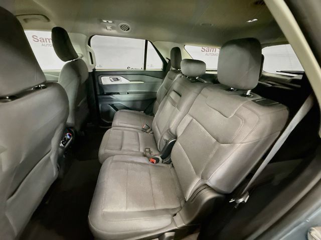 Used 2025 Ford Explorer Active AWD/4WD image 24