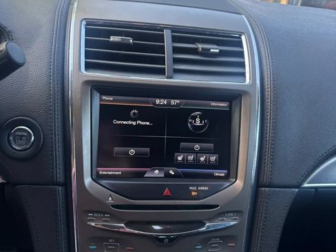 Used 2013 Lincoln MKX AWD image 17