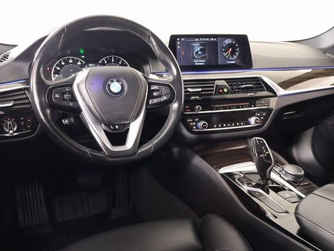 Used 2019 BMW 540i xDrive w/ Convenience Package image 2