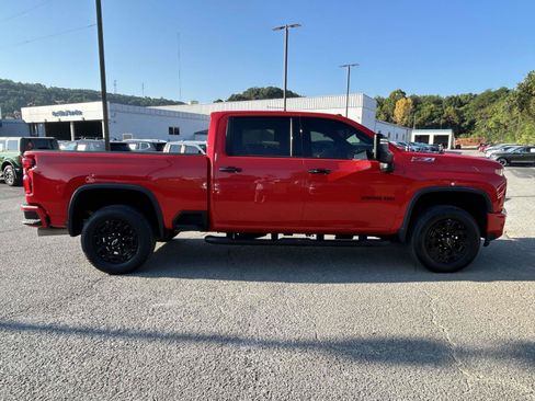 Used 2021 Chevrolet Silverado 3500 LTZ w/ LTZ Plus Package AWD/4WD image 8