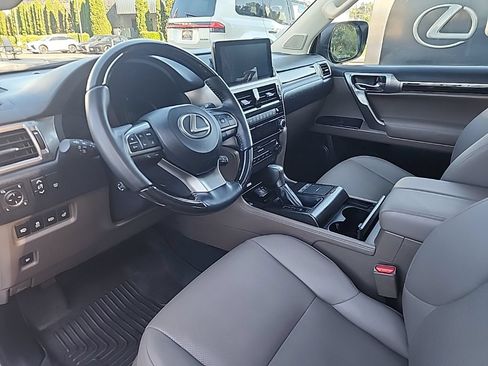 Certified 2022 Lexus GX 460 Premium w/ Premium Package AWD/4WD image 12