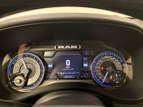 Used 2021 RAM 1500 Limited AWD/4WD image 9