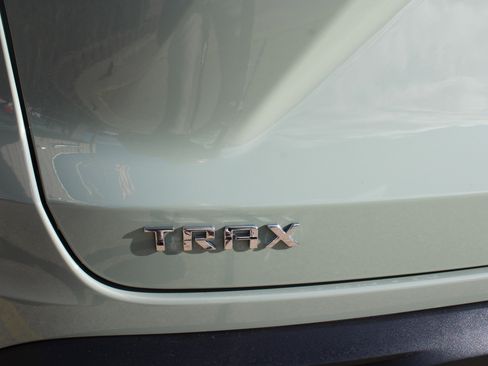 Used 2025 Chevrolet Trax ACTIV w/ Driver Confidence Package image 15