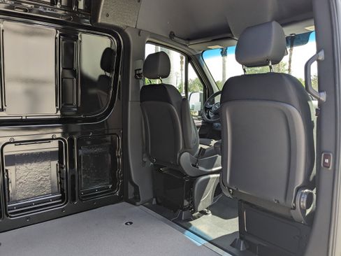 New 2025 Mercedes-Benz Sprinter 2500 image 15