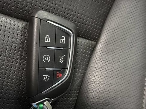 Used 2023 Cadillac Escalade ESV Premium Luxury AWD/4WD image 43
