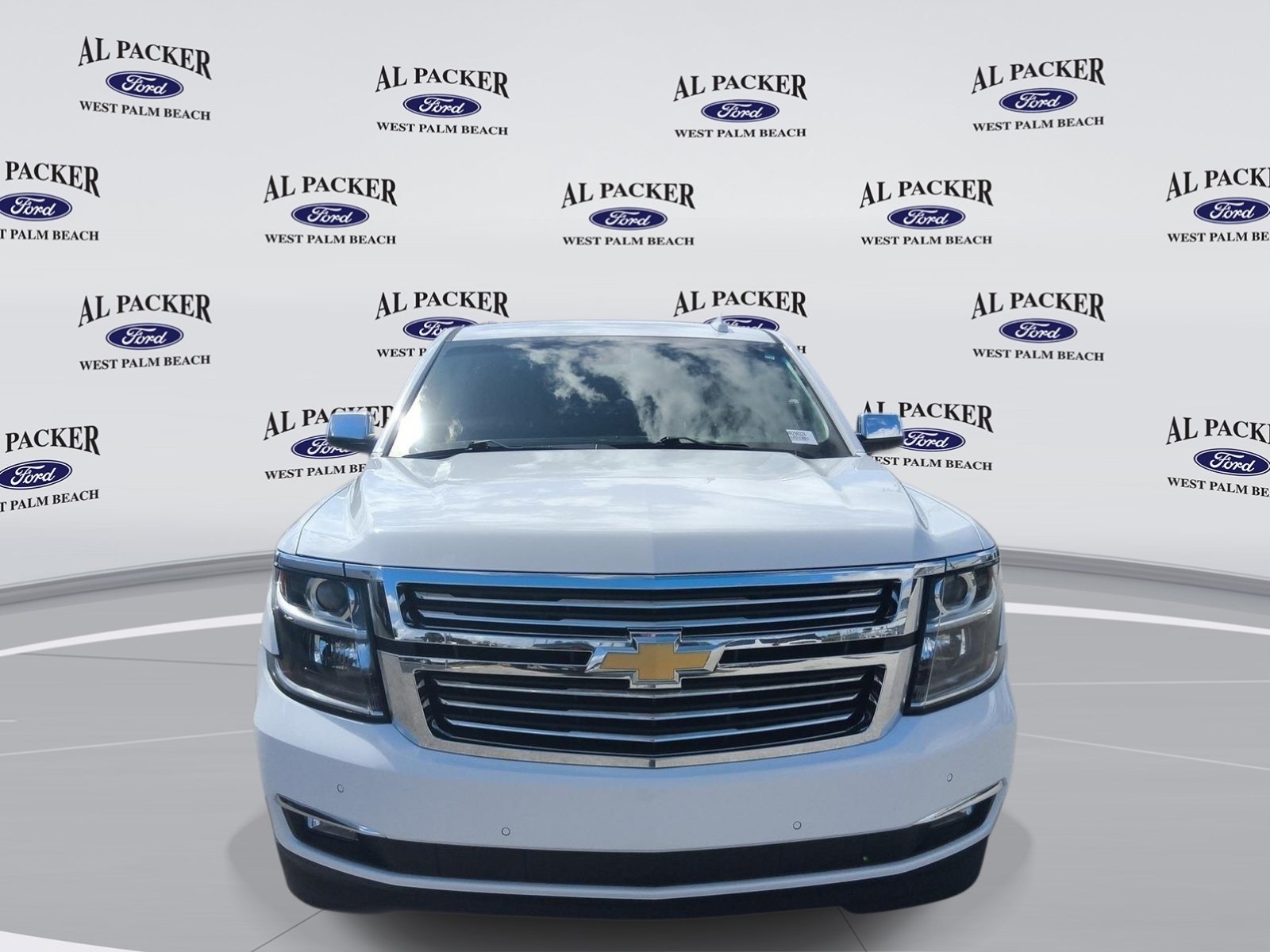 Used 2017 Chevrolet Suburban Premier AWD/4WD image 8