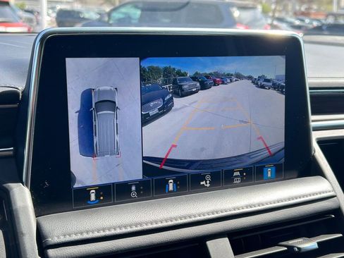 Used 2021 Chevrolet Tahoe Z71 w/ Z71 Signature Package image 42