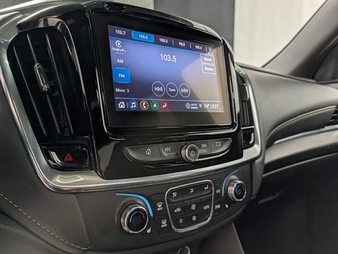 Used 2023 Chevrolet Traverse LT w/ LT Premium Package AWD/4WD image 27
