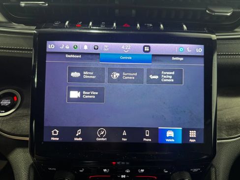 Used 2024 Jeep Grand Cherokee Limited w/ Luxury Tech Group II AWD/4WD image 41
