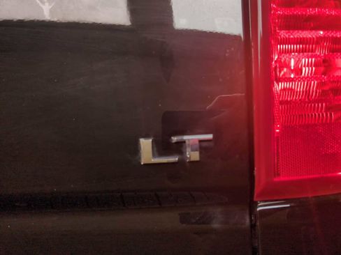 Used 2025 Chevrolet Silverado 2500 LT w/ Convenience Package image 31