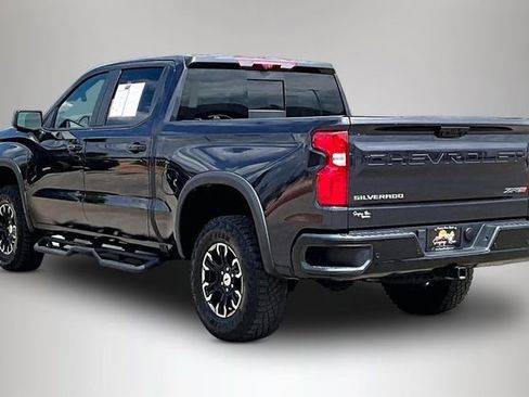 Used 2024 Chevrolet Silverado 1500 ZR2 w/ Technology Package AWD/4WD image 4