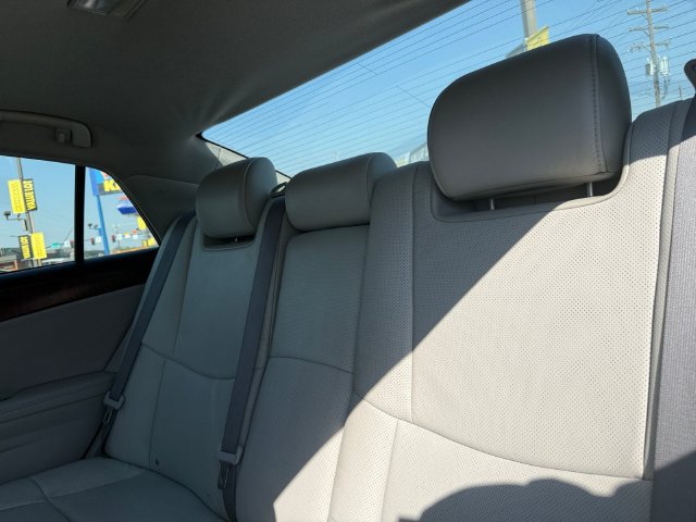 Used 2011 Toyota Avalon Limited FWD image 22