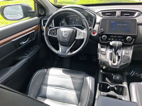Used 2018 Honda CR-V Touring image 10