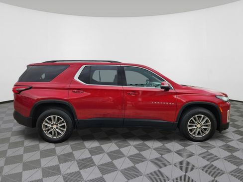 Used 2023 Chevrolet Traverse LT FWD image 6