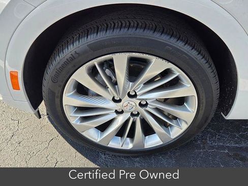Used 2024 Buick Envision Avenir AWD/4WD image 9