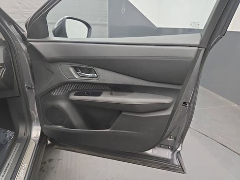 Used 2023 Nissan Ariya AWD image 51