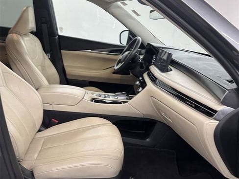 Used 2023 INFINITI QX60 Luxe image 46