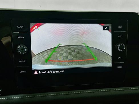 Used 2025 Volkswagen Jetta SEL FWD image 14