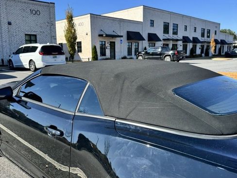 Used 2018 Chevrolet Camaro SS image 32