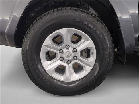 Used 2021 Toyota 4Runner SR5 AWD/4WD image 26