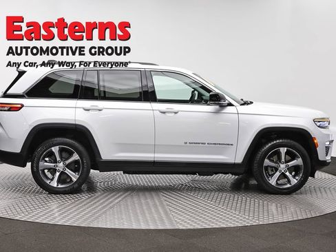 Used 2023 Jeep Grand Cherokee 4WD 4xe image 4