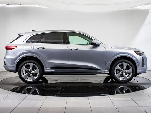 New 2025 Audi Q5 Premium Plus image 11