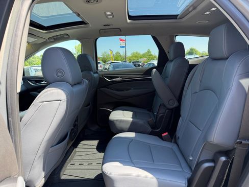 Used 2019 Buick Enclave Essence w/ Trailering Package, 5000 lbs. AWD/4WD image 18
