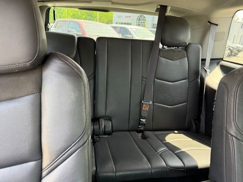 Used 2016 Cadillac Escalade 2WD image 38