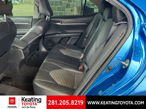 Used 2020 Toyota Camry SE FWD image 10