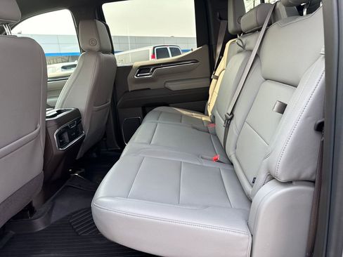 Used 2024 Chevrolet Silverado 1500 LTZ image 32