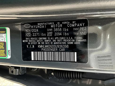 Used 2025 Hyundai Elantra Sport FWD image 19